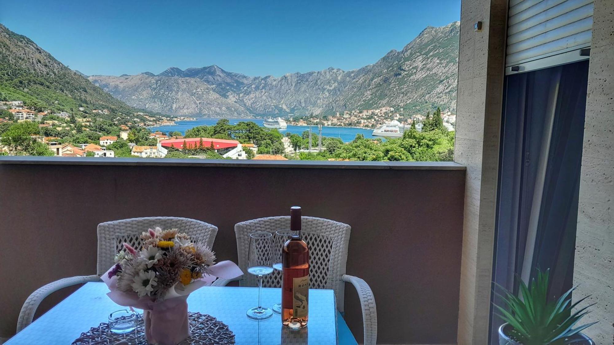 Sea View Apartment In Kotor ! Apartment Popica Экстерьер фото